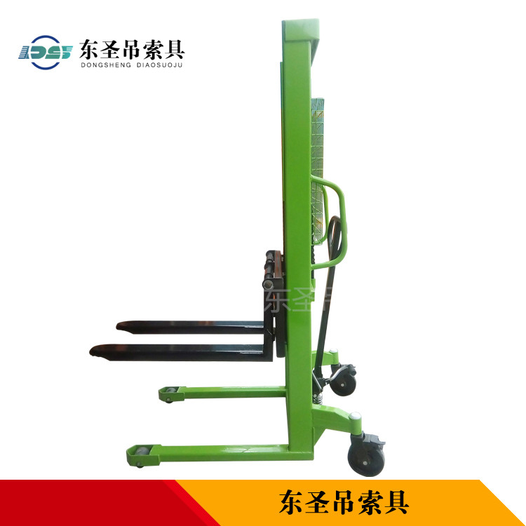 前移式手動(dòng)液壓堆高車可作為組合工具使用,你可知？--河北東圣吊索具制造有限公司--液壓堆高車|手動(dòng)叉車|小型攪拌機(jī)|石材夾具